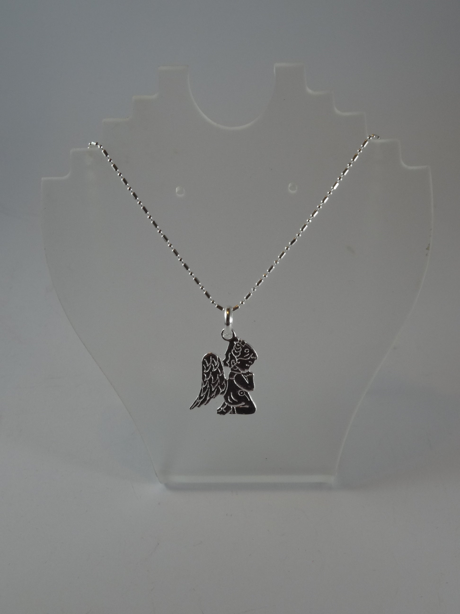 CADENA DE PLATA CON DIJE DE ANGEL