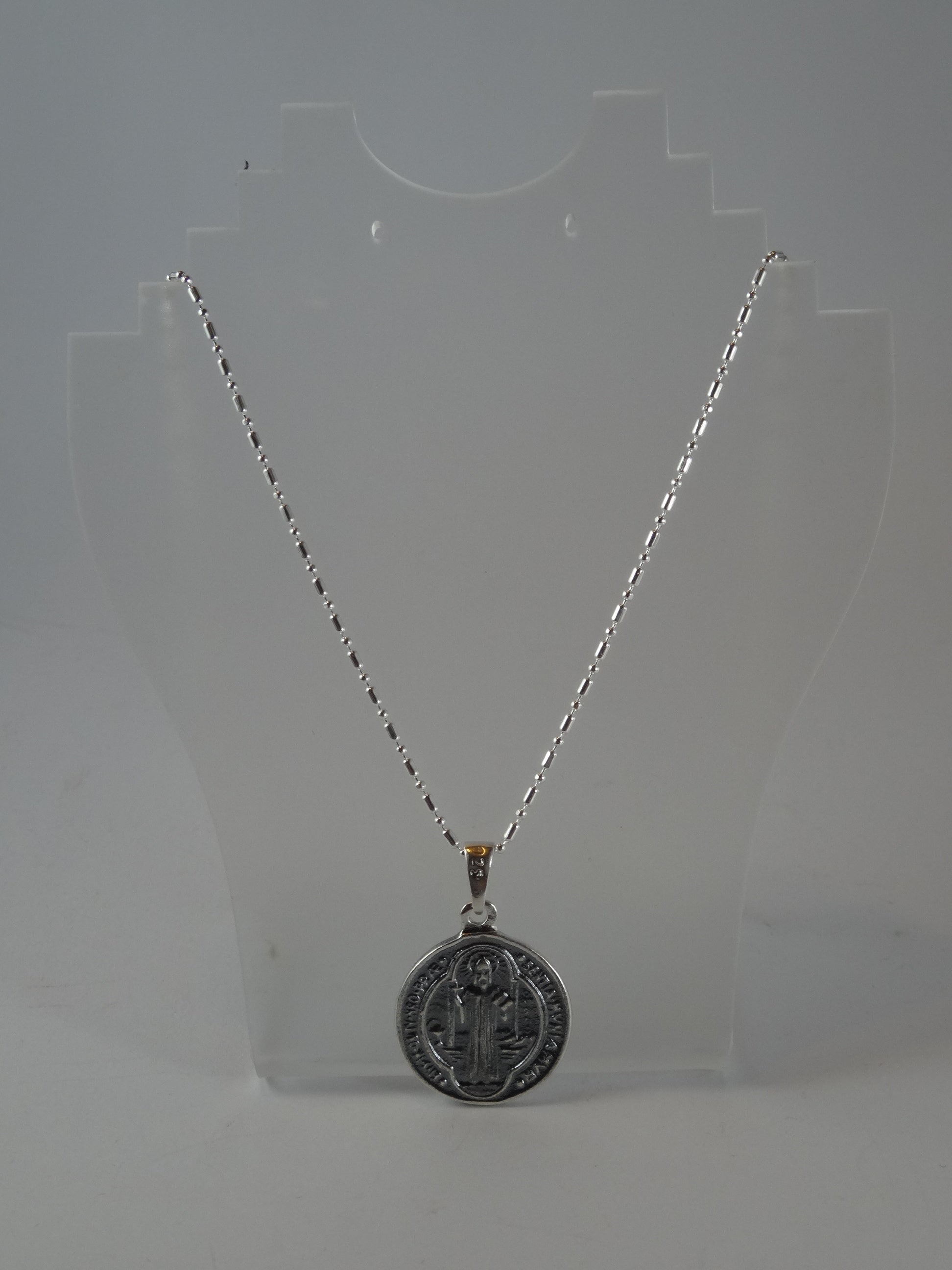 MEDALLA DE SAN BENITO DE PLATA
