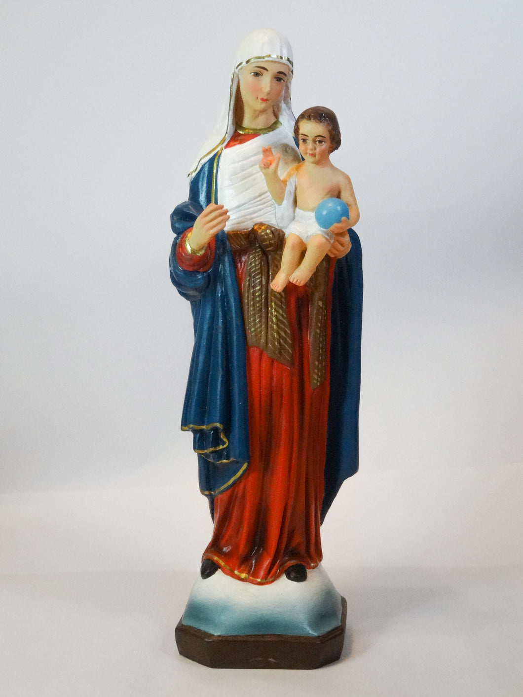Hermosa imagen de la Virgen del Rosario elaborada  en  resina  a mano 
